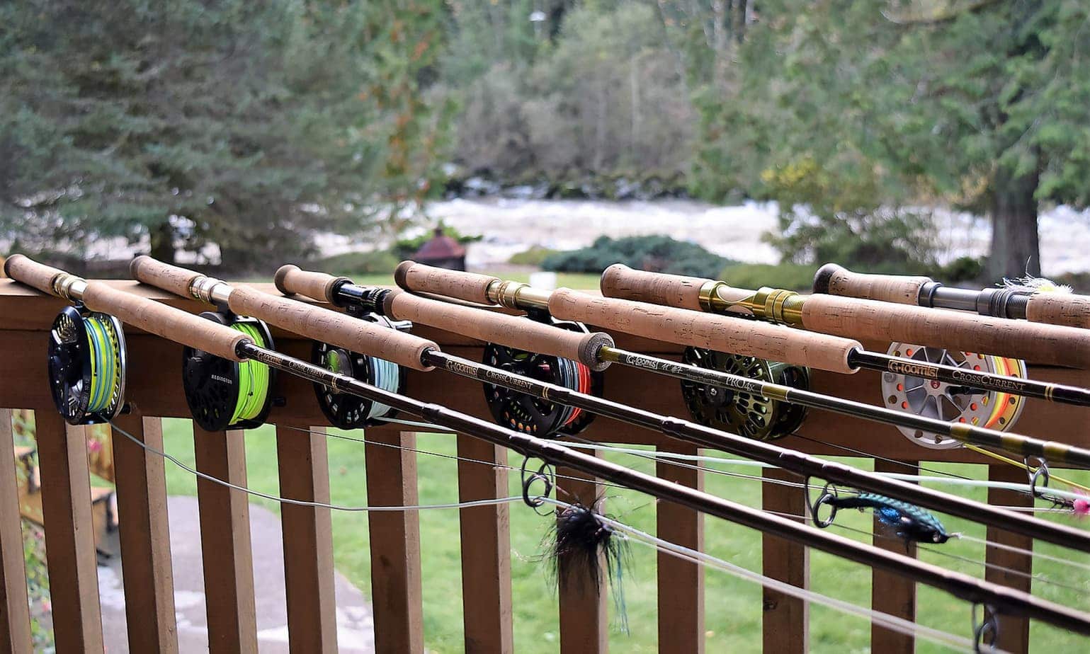 %Fiskerejser efter Laks, ørred og stør% Fiskerejser-Fluestænger-klar-til-laks